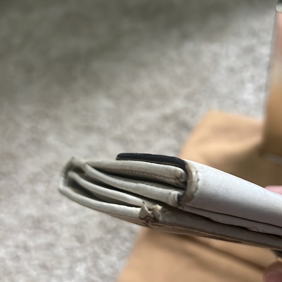 Gucci Wallet - Picture 16 of 16